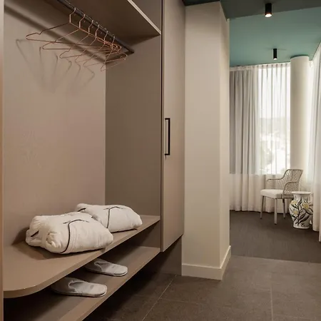 Hotel Wanderlust - & - & - Bardolino, Di Garda - Verona Bardolino