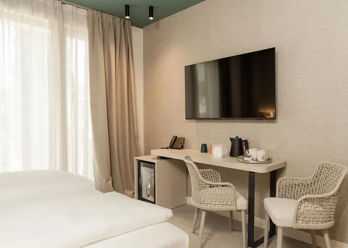 Wanderlust - Suite&spa - Apartments&villas - Bardolino, Di Garda - Verona Bardolino