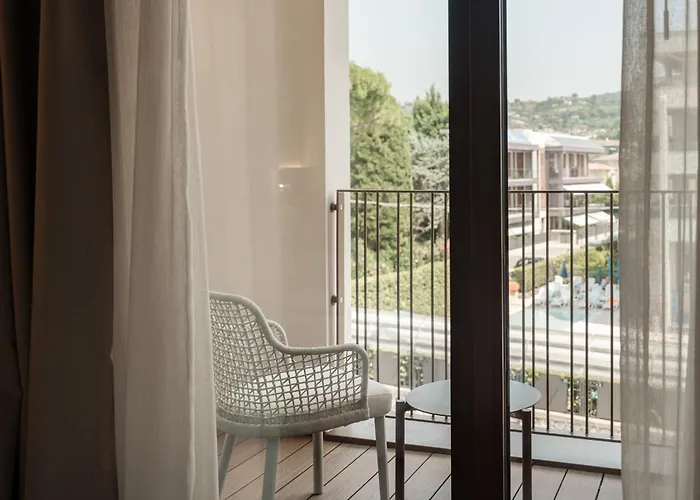 Wanderlust - Suite&spa - Apartments&villas - Bardolino, Di Garda - Verona Hotel 4*