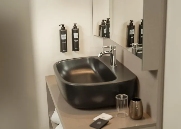 Wanderlust - Suite&spa - Apartments&villas - Bardolino, Di Garda - Verona Bardolino