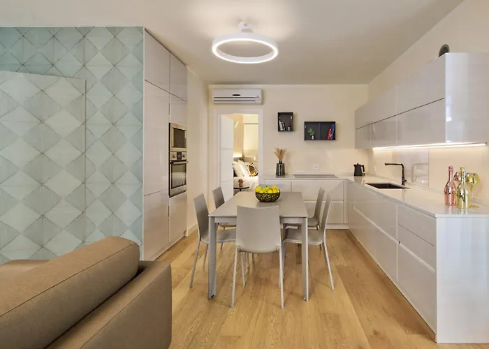 Wanderlust - Suite&spa - Apartments&villas - Bardolino, Di Garda - Verona Bardolino