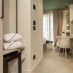 Hotel Wanderlust & Apartmetns - & - Bardolino, Di Garda - Verona Bardolino