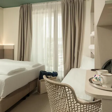 Wanderlust & - & - Bardolino, Di Garda - Verona Hotell