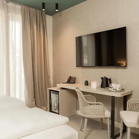 Wanderlust - & - & - Bardolino, Di Garda - Verona Бардолино