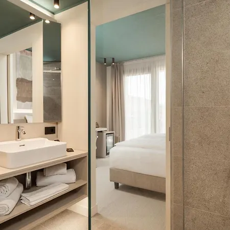 Hotell Wanderlust & - & - Bardolino, Di Garda - Verona 4*