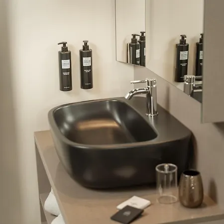 Wanderlust - & - & - Bardolino, Di Garda - Verona Бардолино