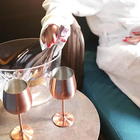 酒店 Wanderlust - & - & - Bardolino, Di Garda - Verona 巴多利诺