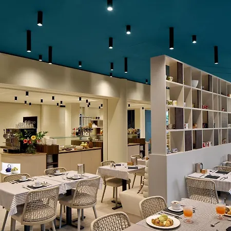 Wanderlust - & - & - Bardolino, Di Garda - Verona Отель 4*