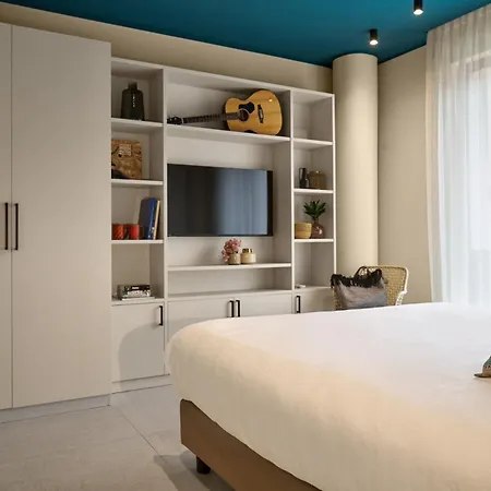 Wanderlust - & - & - Bardolino, Di Garda - Verona Отель 4*