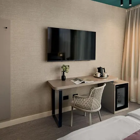 Wanderlust - & - & - Bardolino, Di Garda - Verona Бардоліно