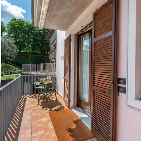 Wanderlust - & - & - Bardolino, Di Garda - Verona 4* Бардоліно