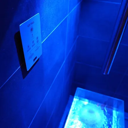 酒店 Wanderlust - & - & - Bardolino, Di Garda - Verona 巴多利诺