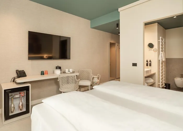 מלון Wanderlust - & - & - Bardolino, Di Garda - Verona